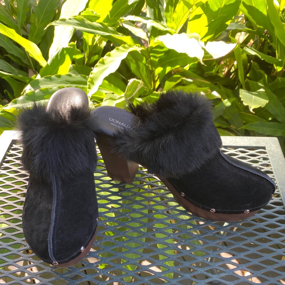 Donald Pliner Calfsuede Mules
